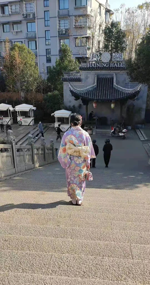 国家公祭日穿和服女子图片