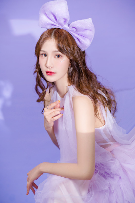 世界小姐北部赛区冠军张一禾受邀时尚北京杂志专访