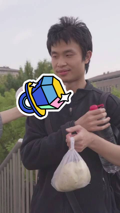 直到在高考后接受采访,北大韦东奕才出现在大家的视野.