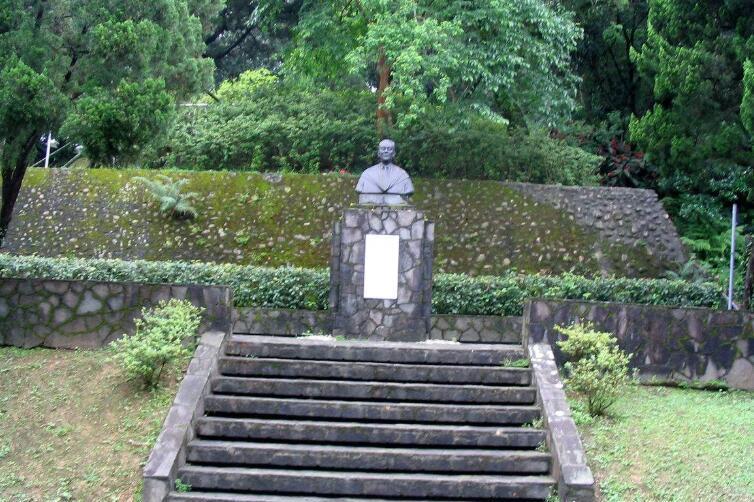 从与胡适的交往中,还原一个真实的周作人,鲁迅弟弟的身份害了他_腾讯