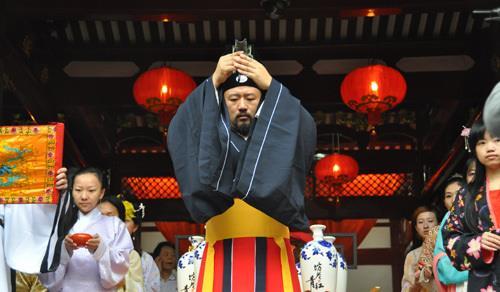 古代的"祭酒"是什么官,主管祭祀还酿酒?都不是!_腾讯新闻