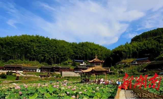 美丽长坡展新颜洪江市长坡村见闻