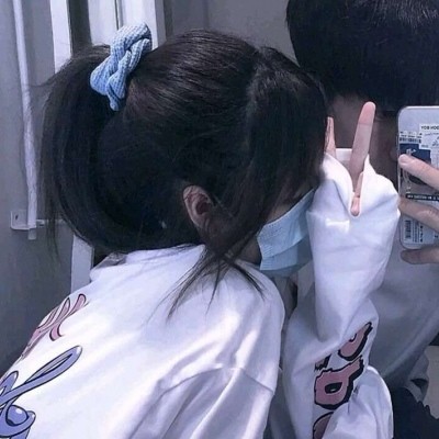 女朋友越来越爱你的24个细节行为