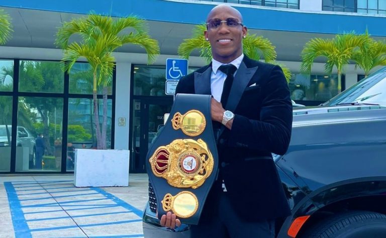 【文/搏击江湖】曾经把曼尼-帕奎奥打退役的古巴拳王尤德尼斯-乌加斯