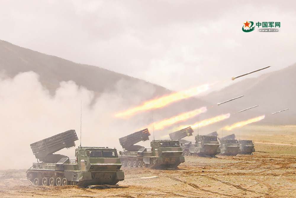 炮火纷飞砺精兵