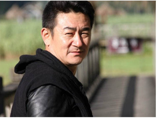 李洪涛娶老师女儿为妻结婚30年无绯闻事业家庭两不误