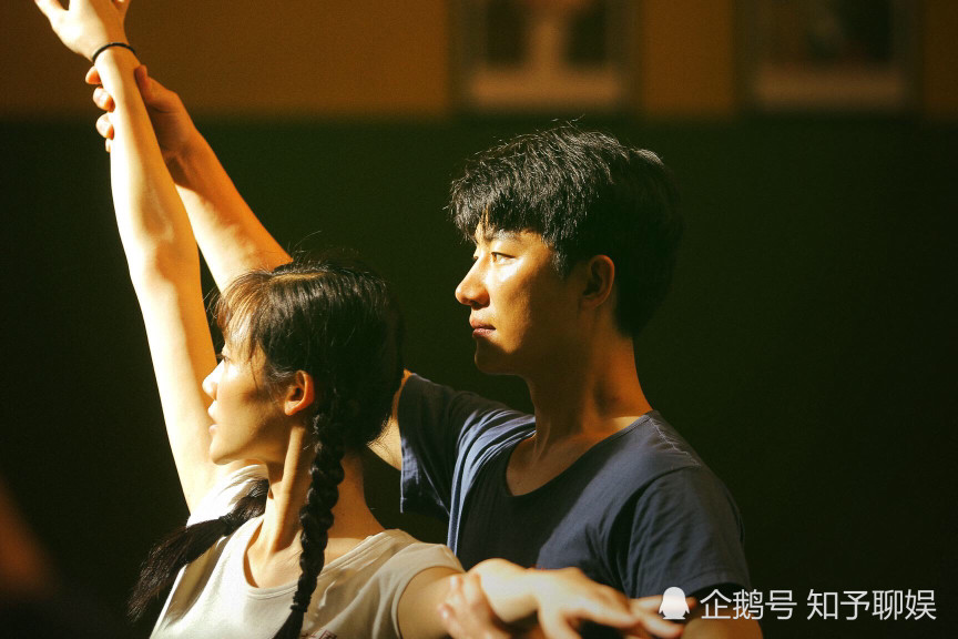 冯小刚为心中白月光"文工团女兵",拍《芳华》时各种"吹毛求疵"