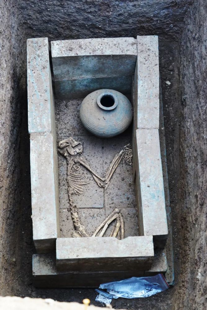 四大证据揭开谜底江村大墓墓主确定为汉文帝刘恒