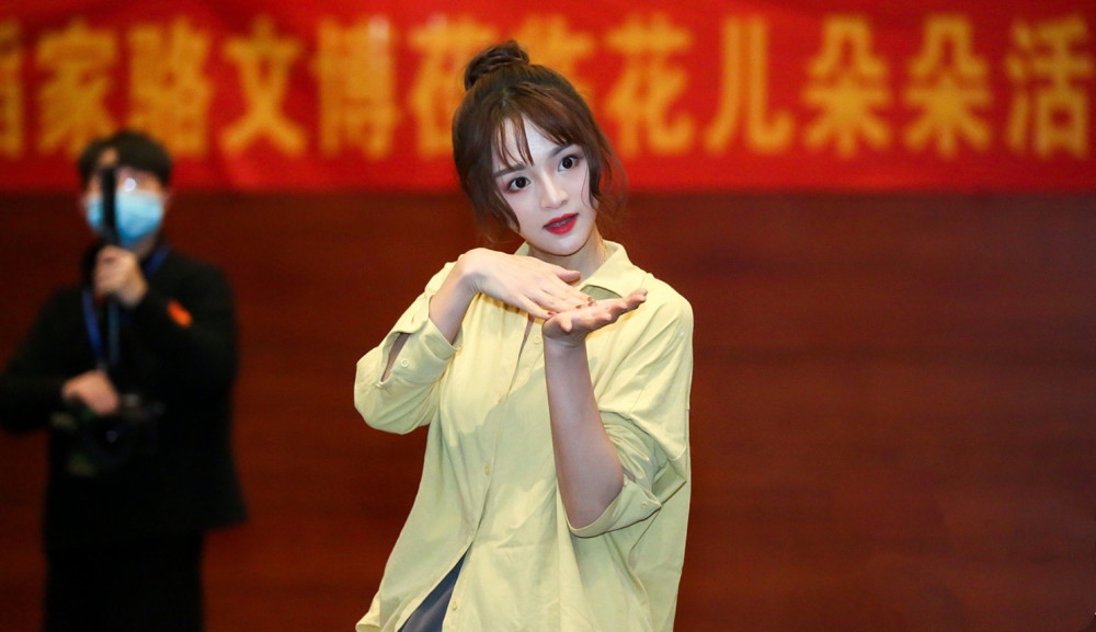 登上春晚一夜成名的骆文博被打回原形再登央视热度恐难复制