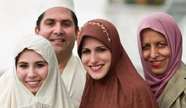 因此,在埃及,只有5%的男人是一夫多妻.