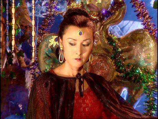 蟒蛇精真的很弱随便被悟空钻了肚子就死了它被猴子抓住了弱点