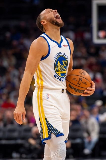 库里超越雷·阿伦,加冕nba历史三分王_腾讯新闻
