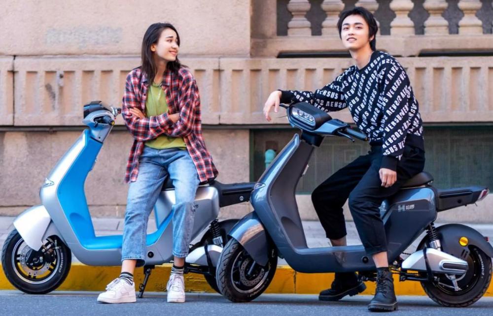 电动车到底能不能载人 12 16岁儿童该如何出行 答案来了 腾讯新闻