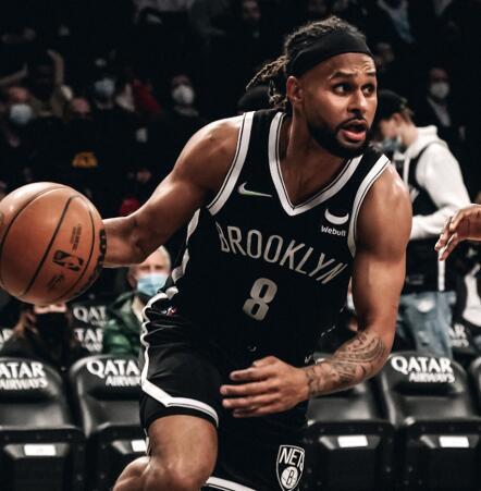 末节16分绝平三分米尔斯成篮网拒逆转英雄kd34三双该感谢他