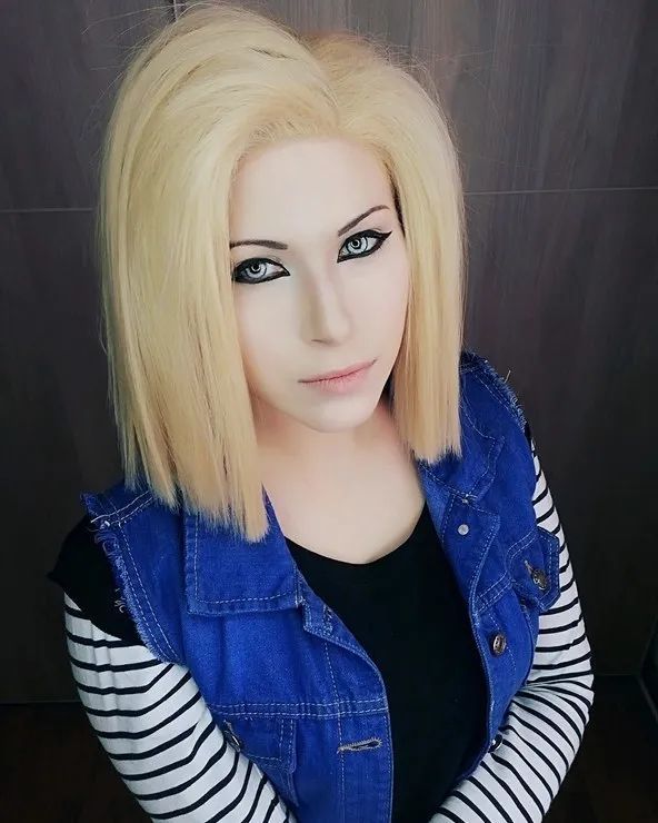cosplay!龙珠-人造人18号@kurai_ame 意大利小姐姐甜美出演 sss