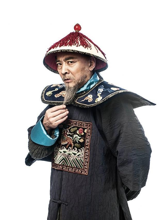 遏必隆的两个女儿即努尔哈赤的外孙女嫁给康熙这辈分怎么排