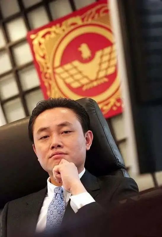 广东穷小子16岁辍学35岁赚百亿坐牢11年仍身家200亿为啥