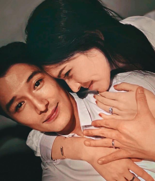 真是没有想到40岁的邱泽,与37岁的许玮甯还未公开恋情就直接领证结婚