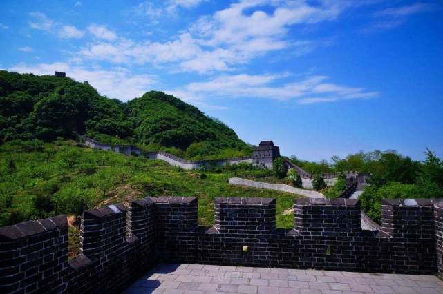 丹东一冷门长城景点,为明长城源头,与朝鲜隔江相望,小众又冷清