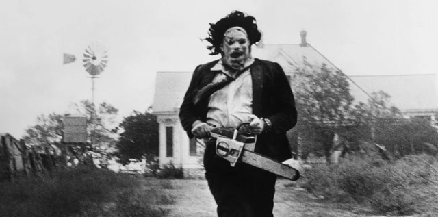 德州电锯杀人狂游戏的皮脸由凯恩霍德扮演