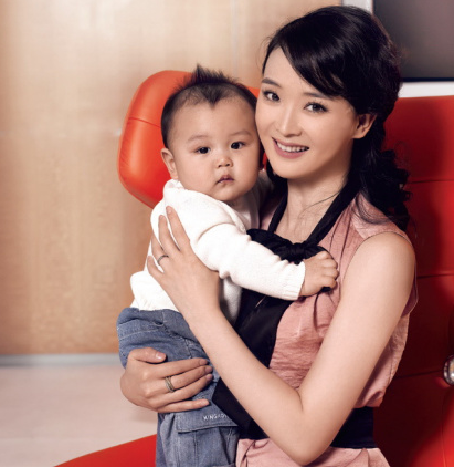 晴格格王艳嫁大12岁二婚男与婆婆情同母女与继子处成朋友