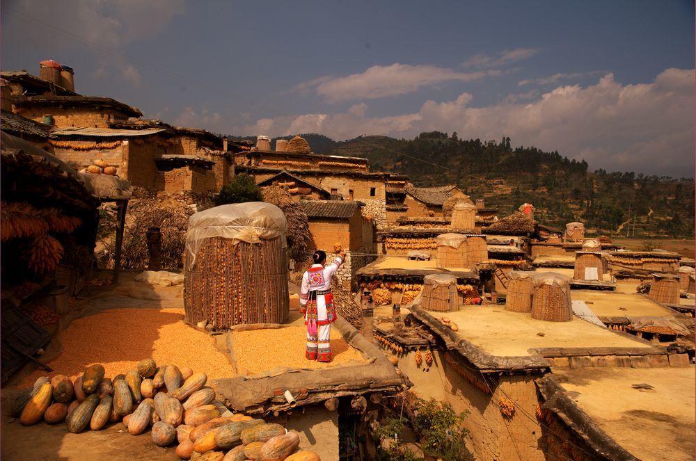 汉朝统治者用什么政策统治西南夷