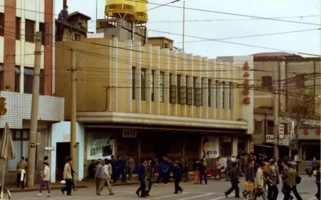 建国后倪鸿福同样也是为新中国的经济建设付出了一生的心血,之后的他