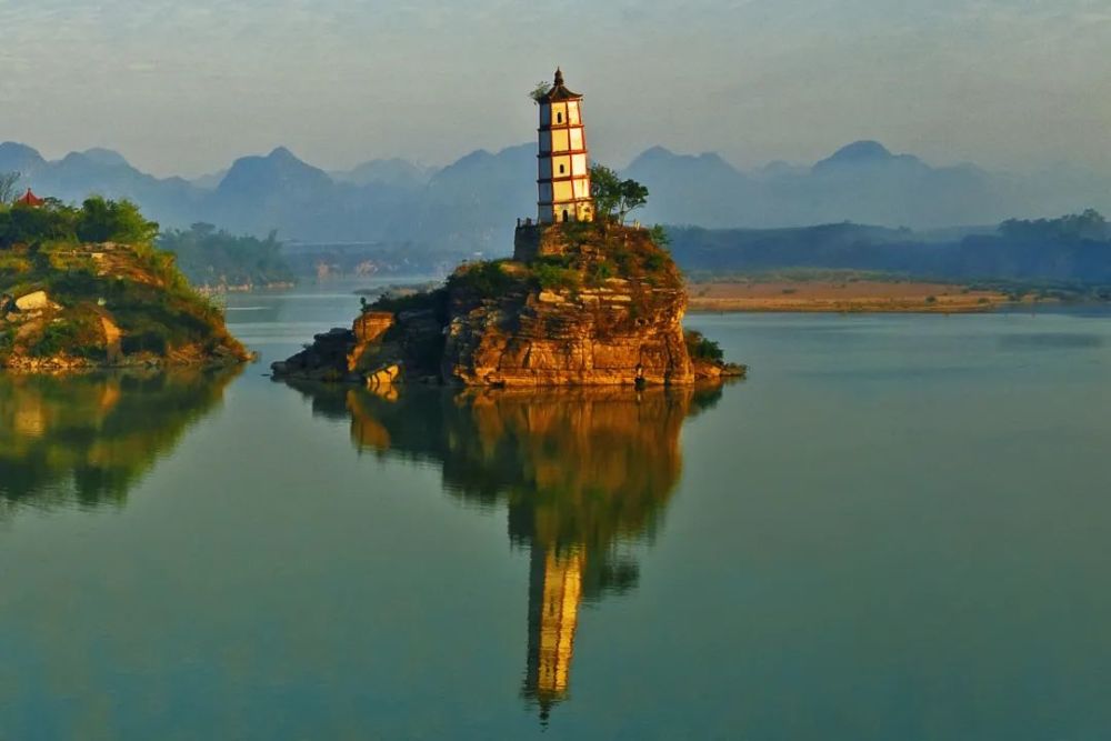 绝美大片来袭快来围观左江斜塔400岁生日摄影展