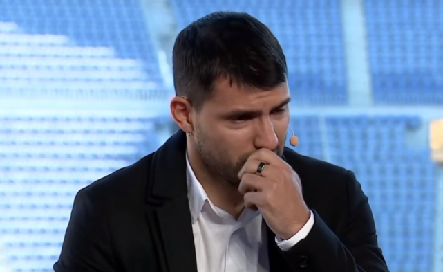 阿圭罗退役发布会现场泪水练练仍艰难发声为自己的选择而高兴