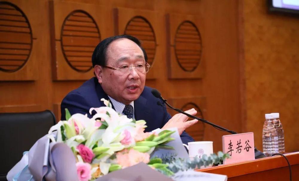 他是中宣部副部长36岁参加遵义会议1985年却辞职儿子是副部