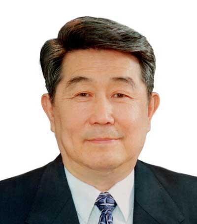 部部长,更让人了不起的是他后来看更是被授予了人民警察总警监警衔,也