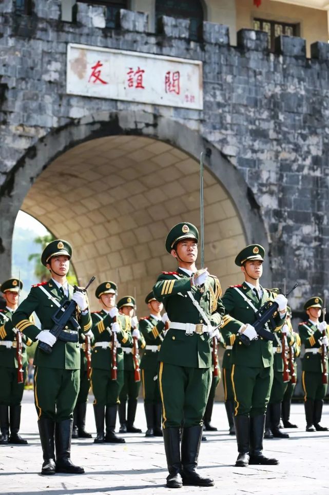 友谊关·荣耀边关七十载 英雄国门护南疆_腾讯新闻