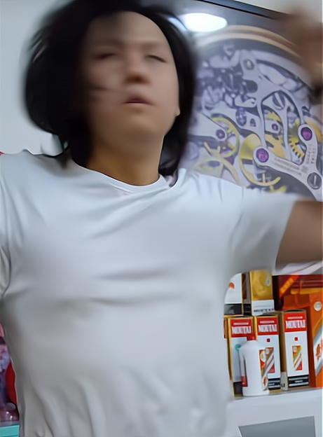 网红大能拍摄变身视频秒变征服里的高二林只能说一模一样