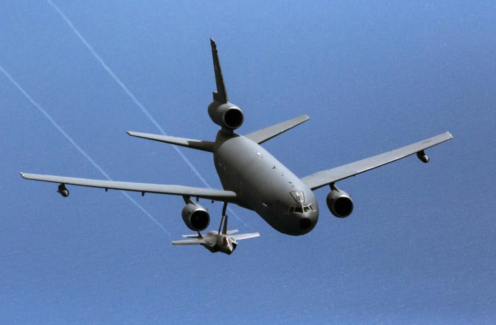 美国制造伊朗独享,载油量超过200吨,kc-747加油机全球仅存一架_腾讯