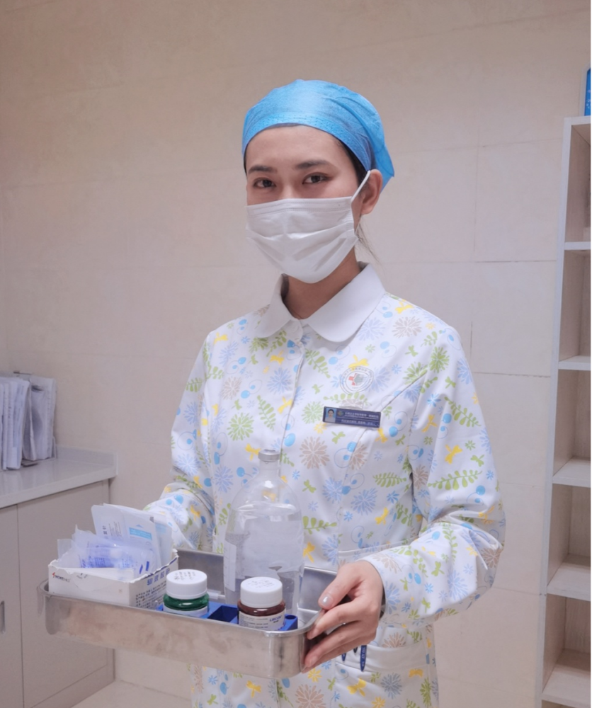 石河子二医院白衣天使换新装啦