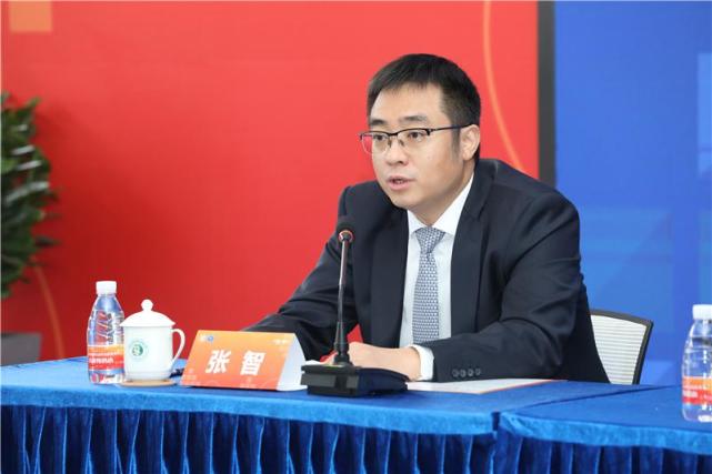 龙华区人民政府副区长 张智 张焱焱(摄)近年来,龙华区工业设计相关