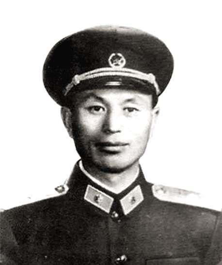 "这位铁面无私的梁天喜,为老红军出身,参军只比楚大明晚一年,在新中国