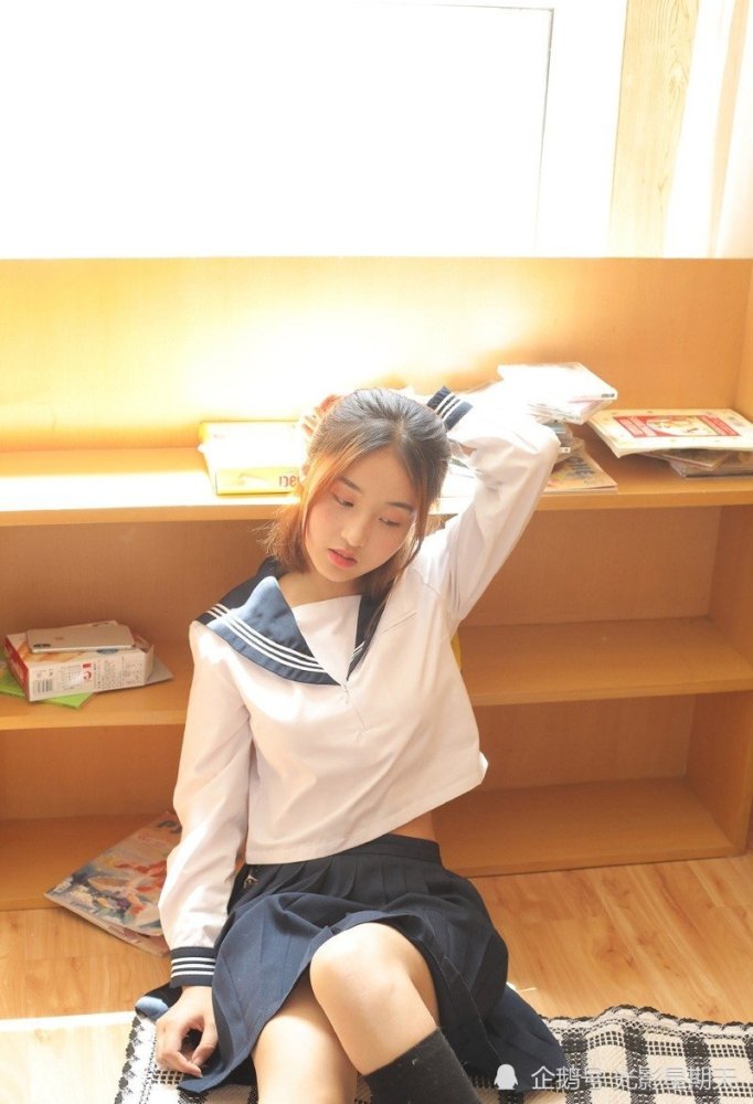 日本学生妹jk制服性感写真图片