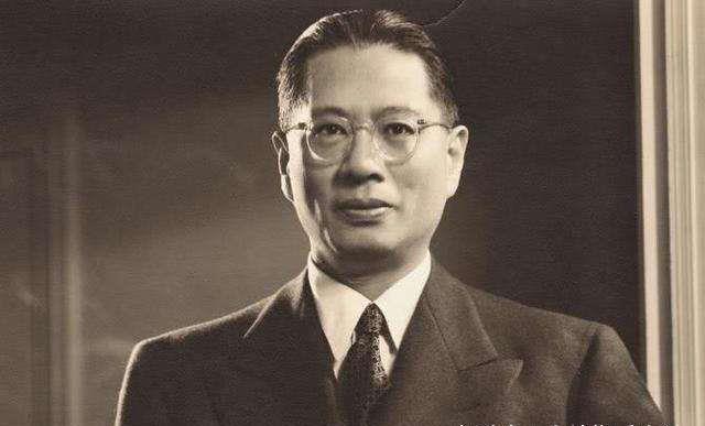 作为清朝末年买办的代表人物,盛宣怀被称为"中国实业之父",他创造了多