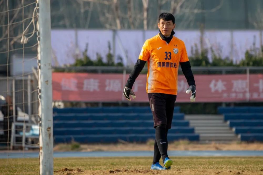 和宋涛一样,天津社会足球的舞台上还活跃着很多曾经在职业赛场上叱咤