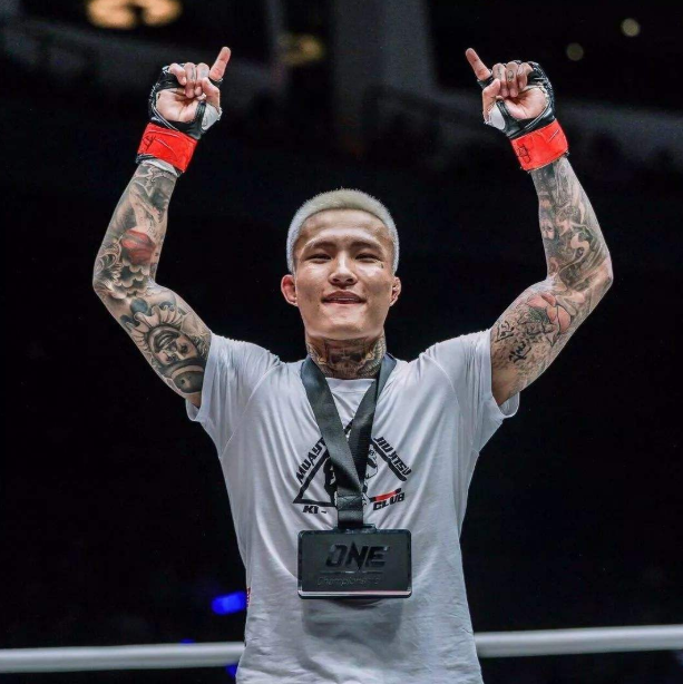 明天,特警教官樊荣,黑马李凯文出战!