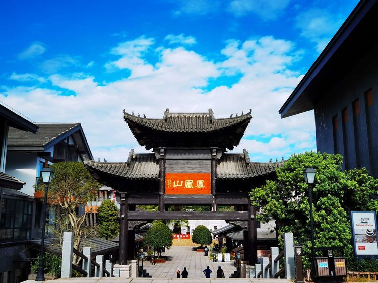 江西最适合养老的小镇,房价便宜气候出色,人均寿命90多