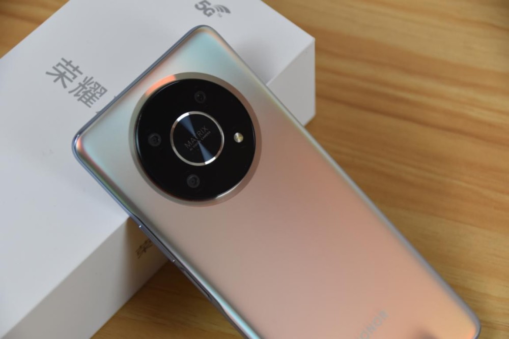 荣耀x30颜值天花板有快充大续航