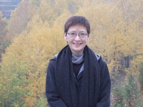 看了胡因梦的发型,突然发现,知性的女人剪"男士头"