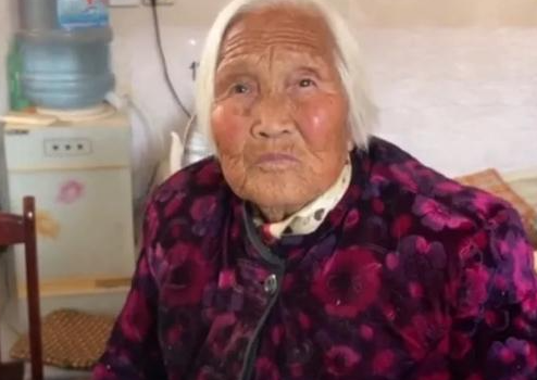 80岁老奶奶烧炕取暖遭封子女被罚2000元网友一封了之了