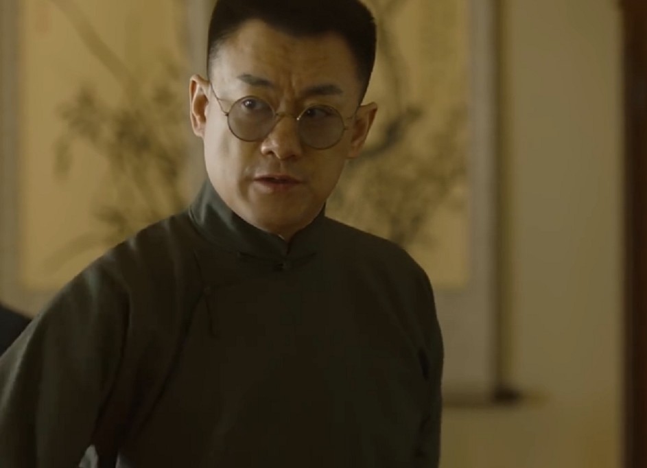 黄侃剧照黄侃曾经骗取同乡,同族女子黄绍兰(当时为她的老师),与自己