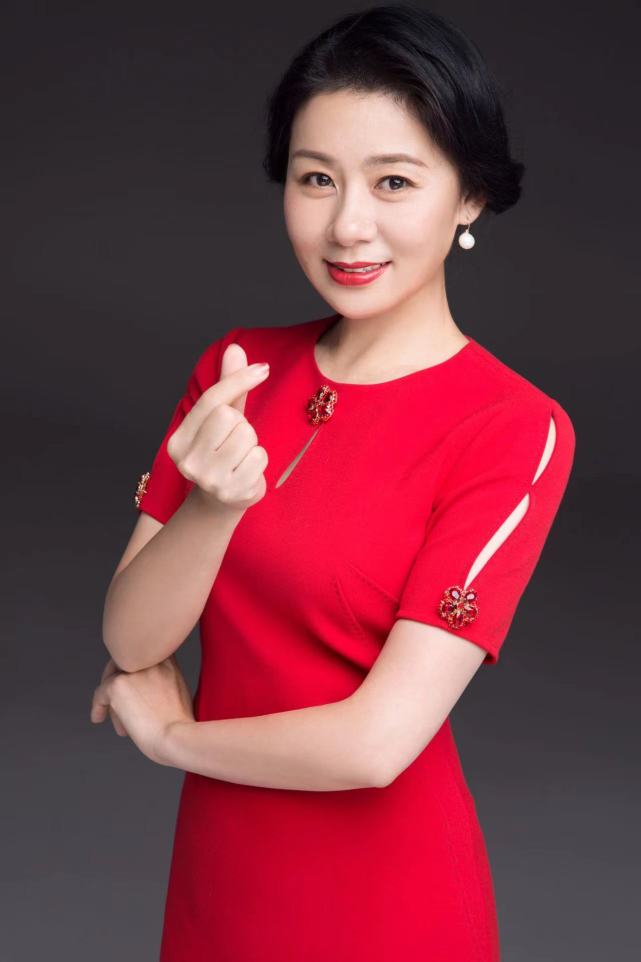 厦大校友尚恩姐姐邀约朋友圈参与盟智惠农公益助农直播