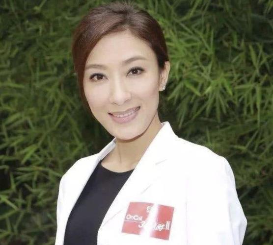 42岁杨茜尧成高龄产妇,顺利诞下婴儿,两夫妇曾被爆因求子改名