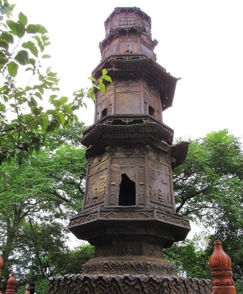 寻宋江南北固山上的铁塔900岁了它还是省内唯一的古铁塔