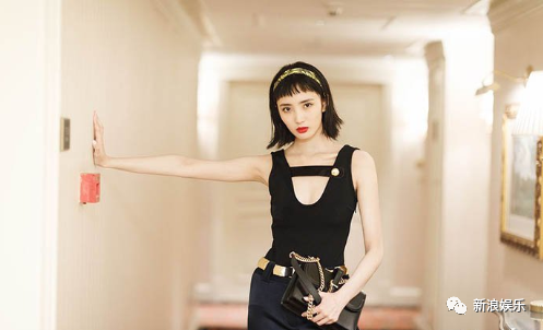 相差34岁的他俩谈恋爱了